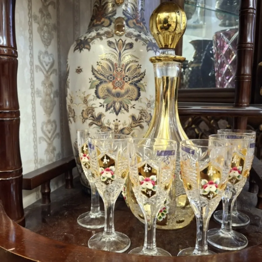 تنگ و جام 8 پارچه طلاکوب