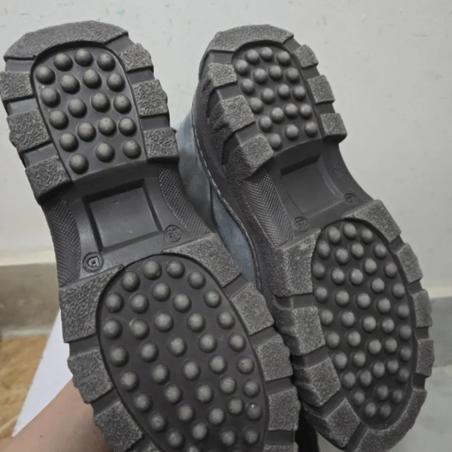 بوت طوسی بوفالو سایز 39