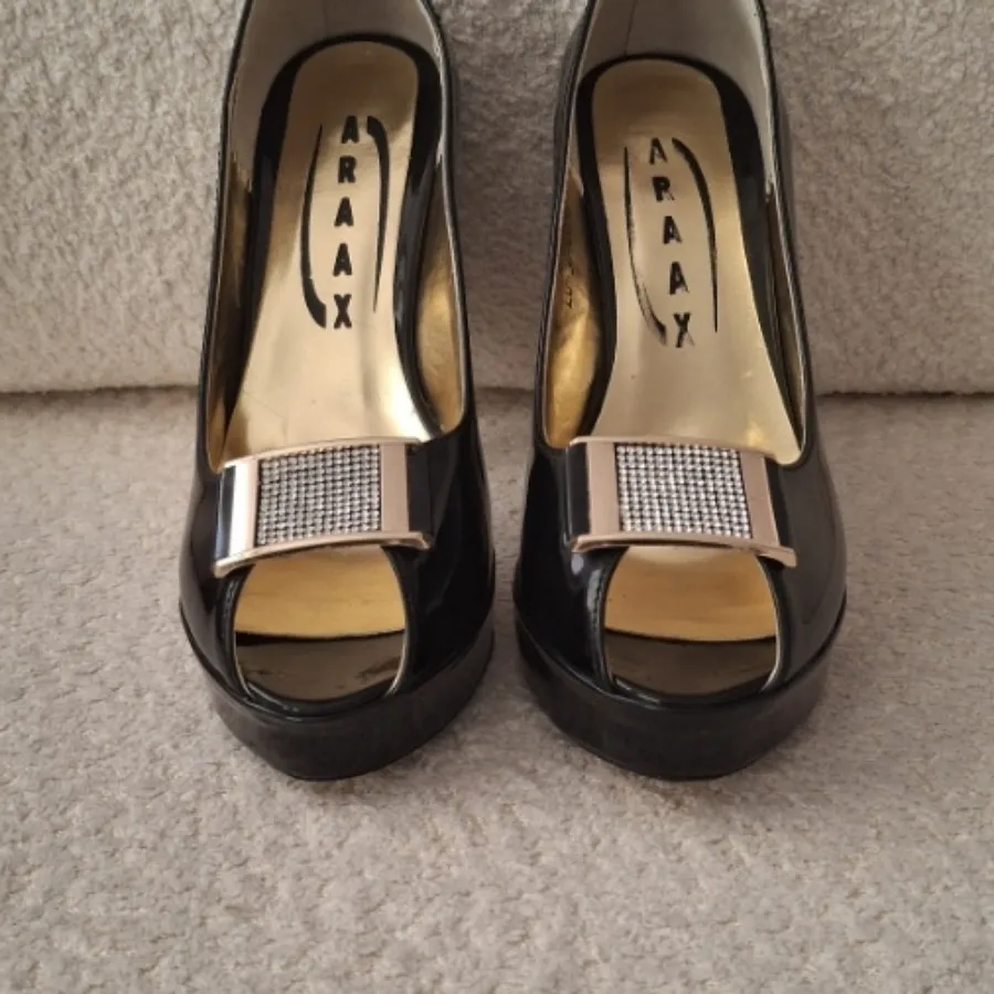 کفش پاشنه 10 سانتی