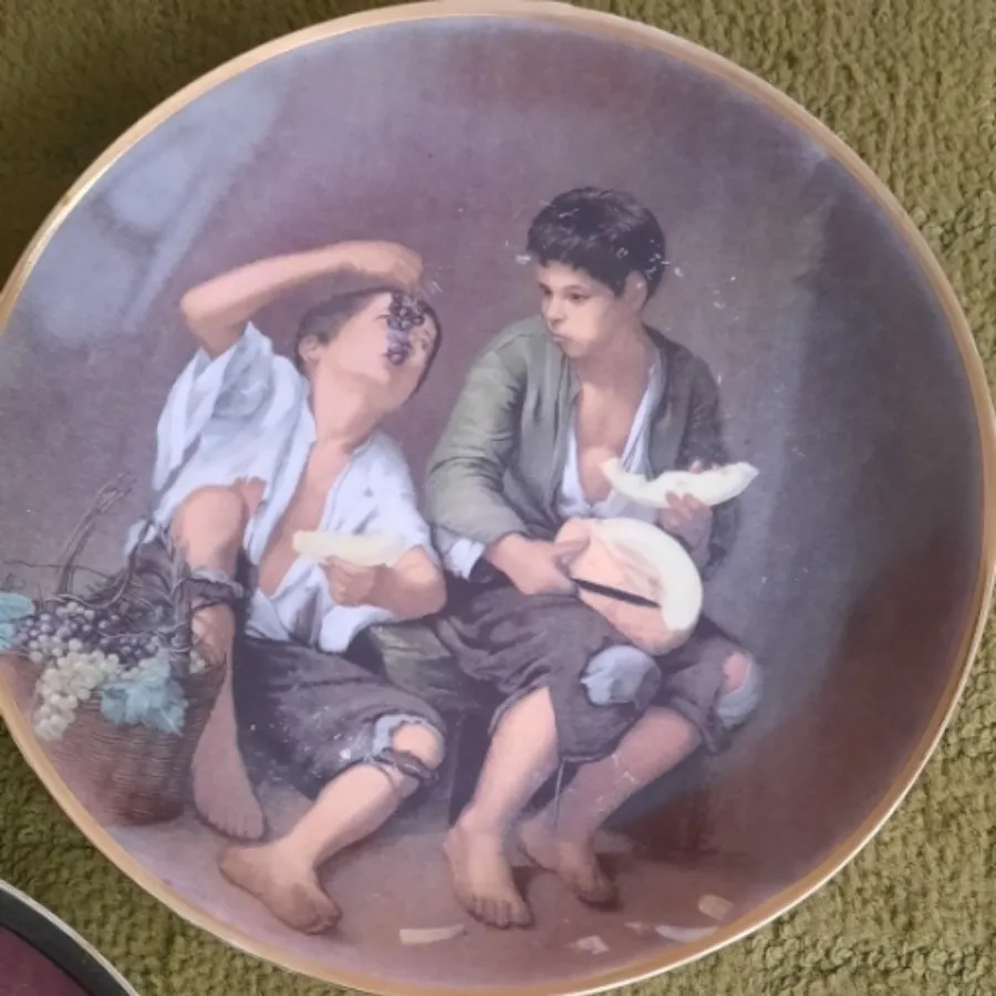 بشقاب دیواری