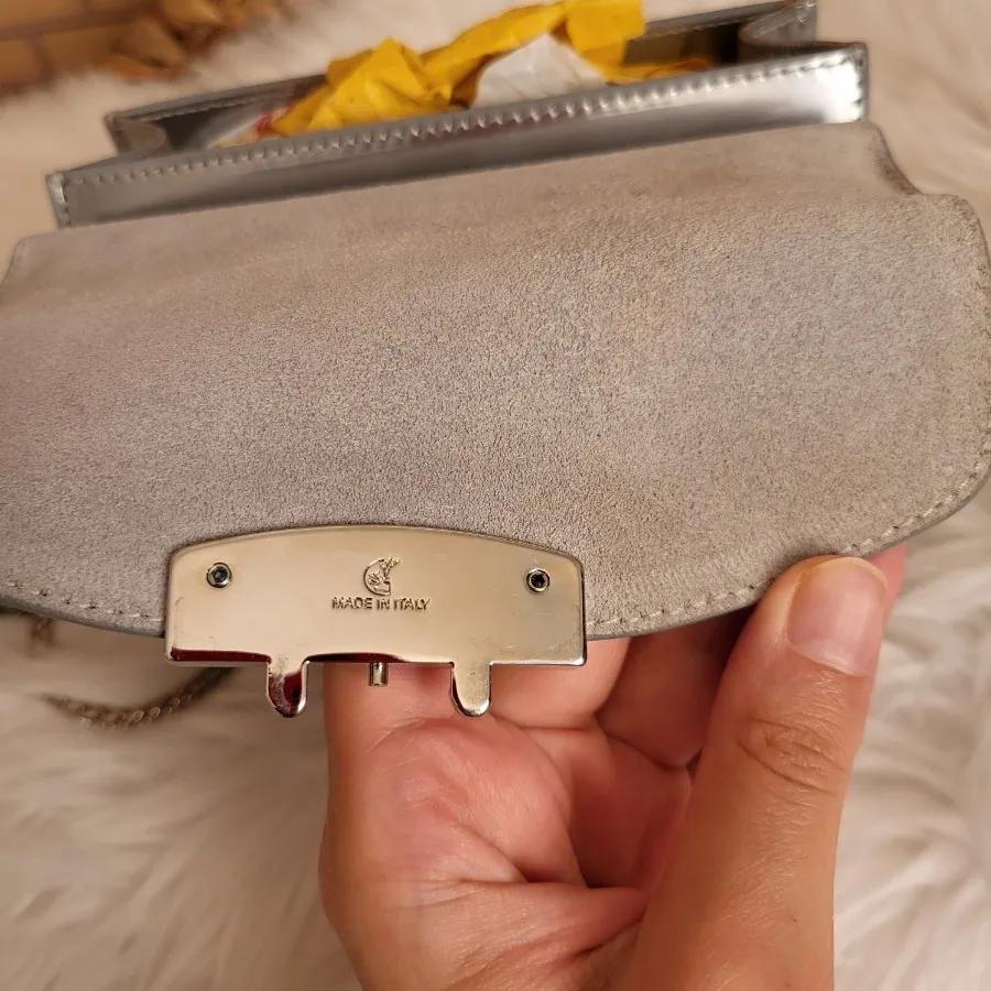 کیف فورلا furla