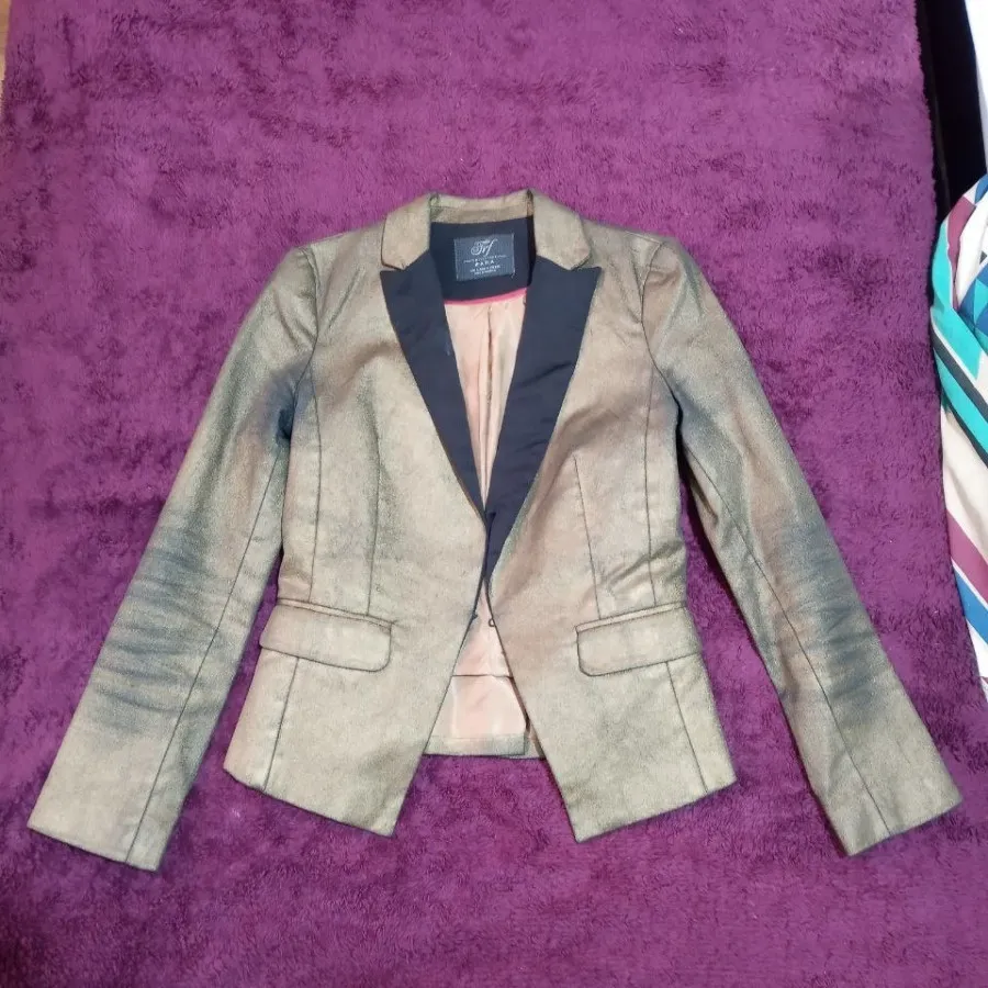کت طلایی زارا