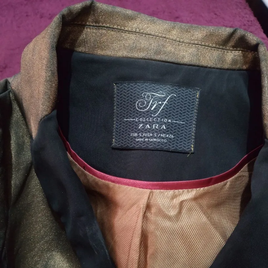 کت طلایی زارا