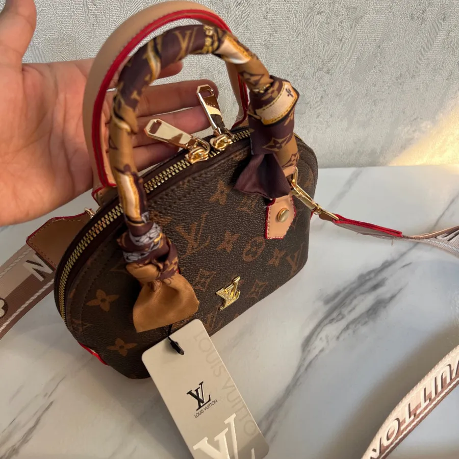 کیف نیم گرد ال وی