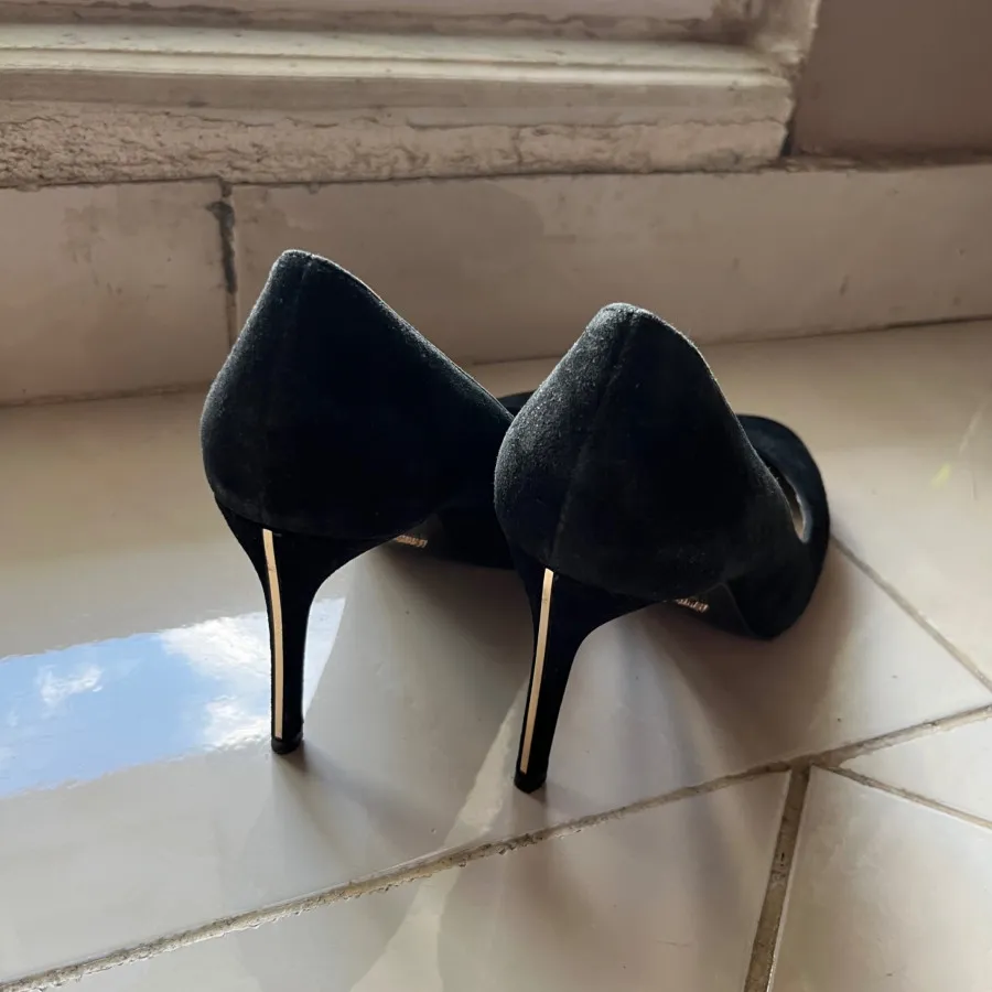 کفش پاشنه بلند