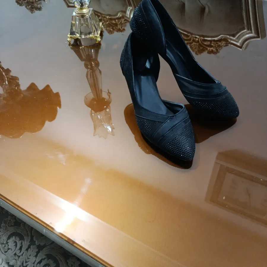 کفش مارک بالی