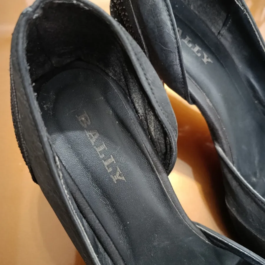 کفش مارک بالی