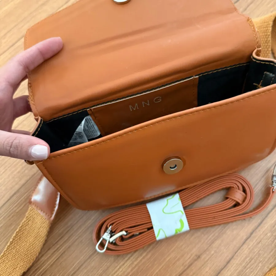 کیف عسلی طرح منگو