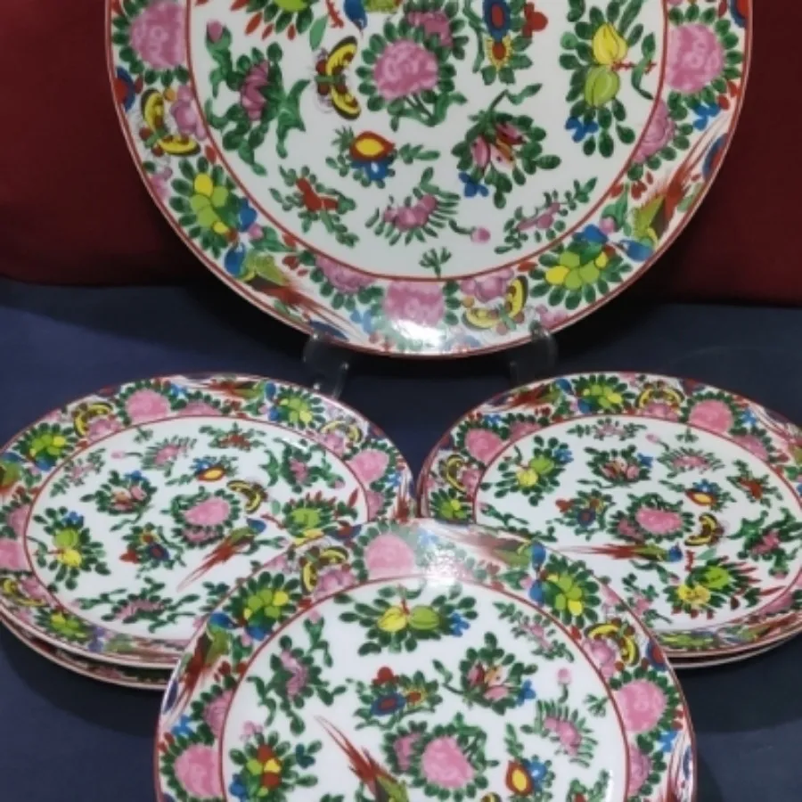 شیرینی خوری گل مرغی