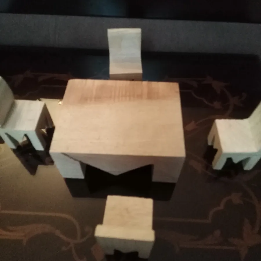 میزو صندلی چوبی