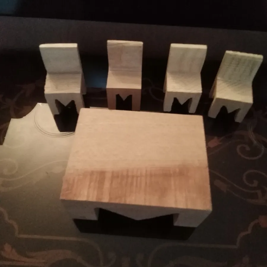 میزو صندلی چوبی