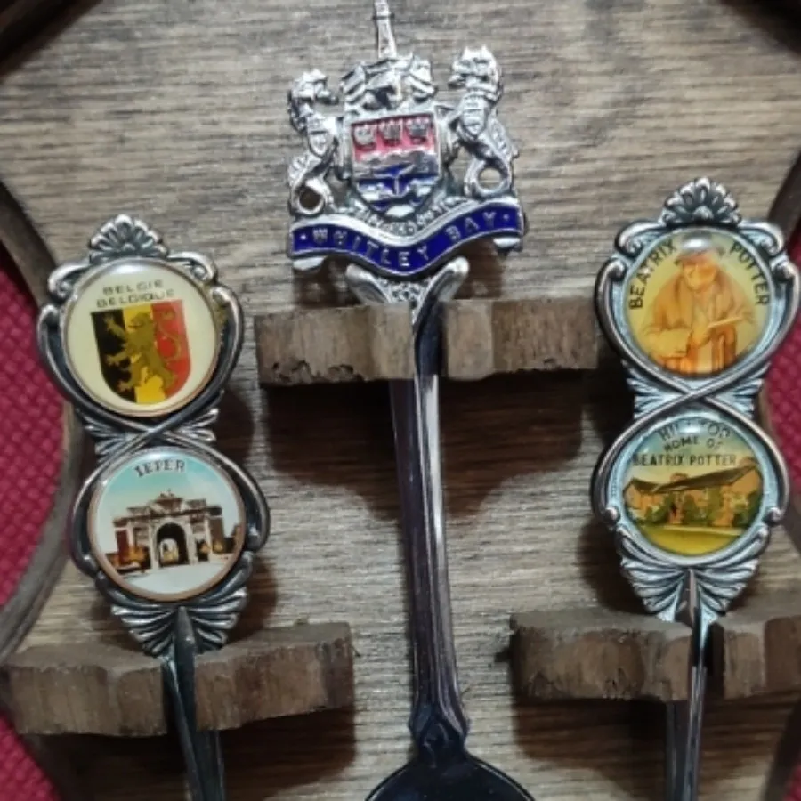 قاشق اروپایی پلاکدار