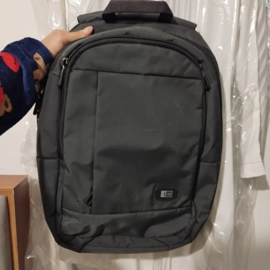 کوله بزنتی و کیف لب تاب