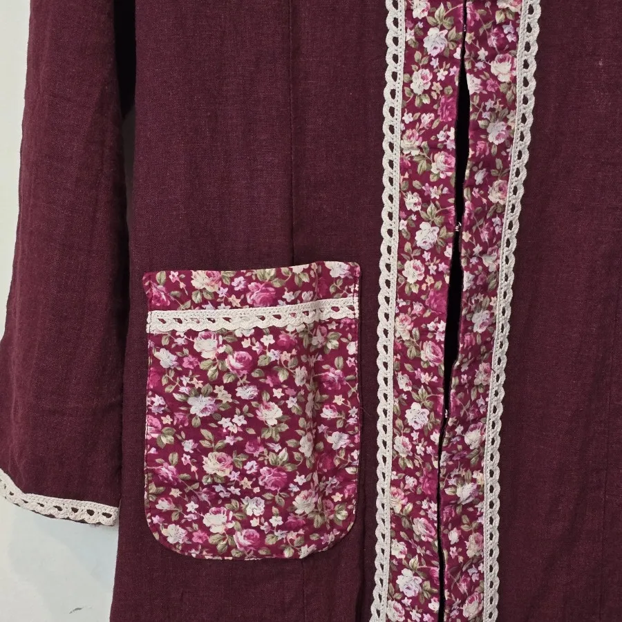 مانتو. سنتی زرشکی