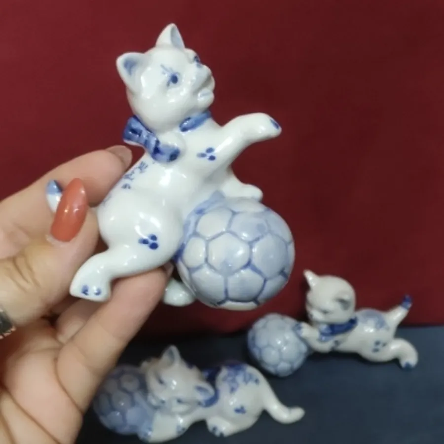مجسمه گربه های چینی