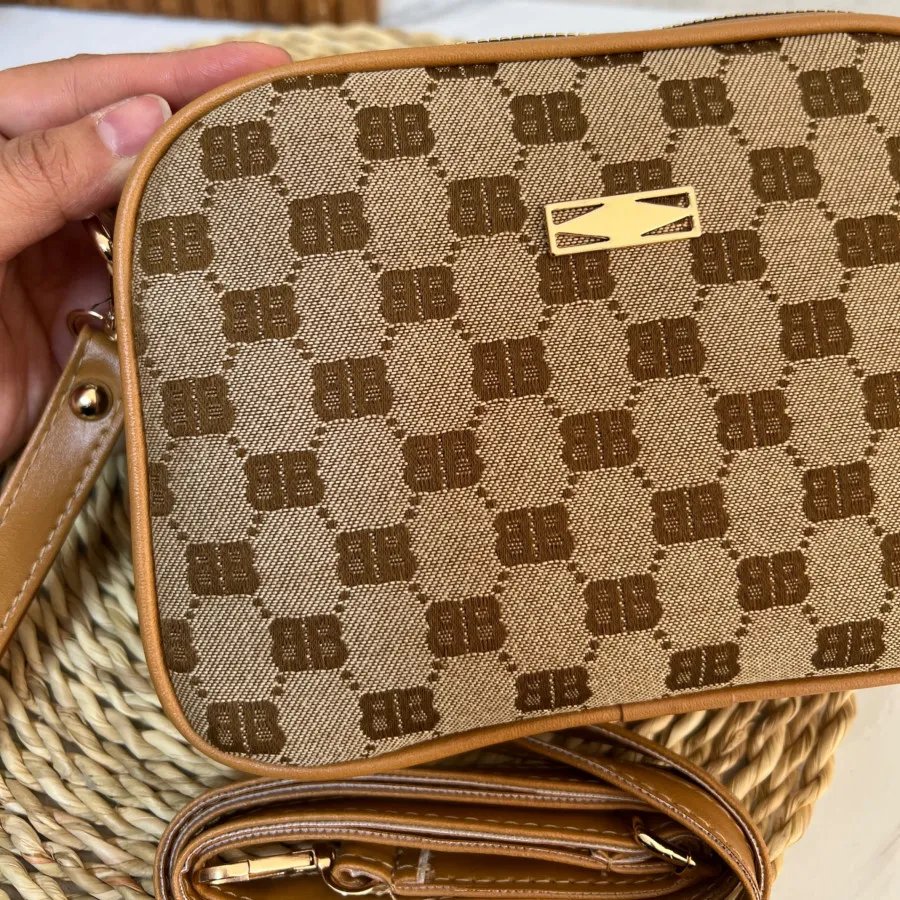 کیف دوزیپ پاسپورتی