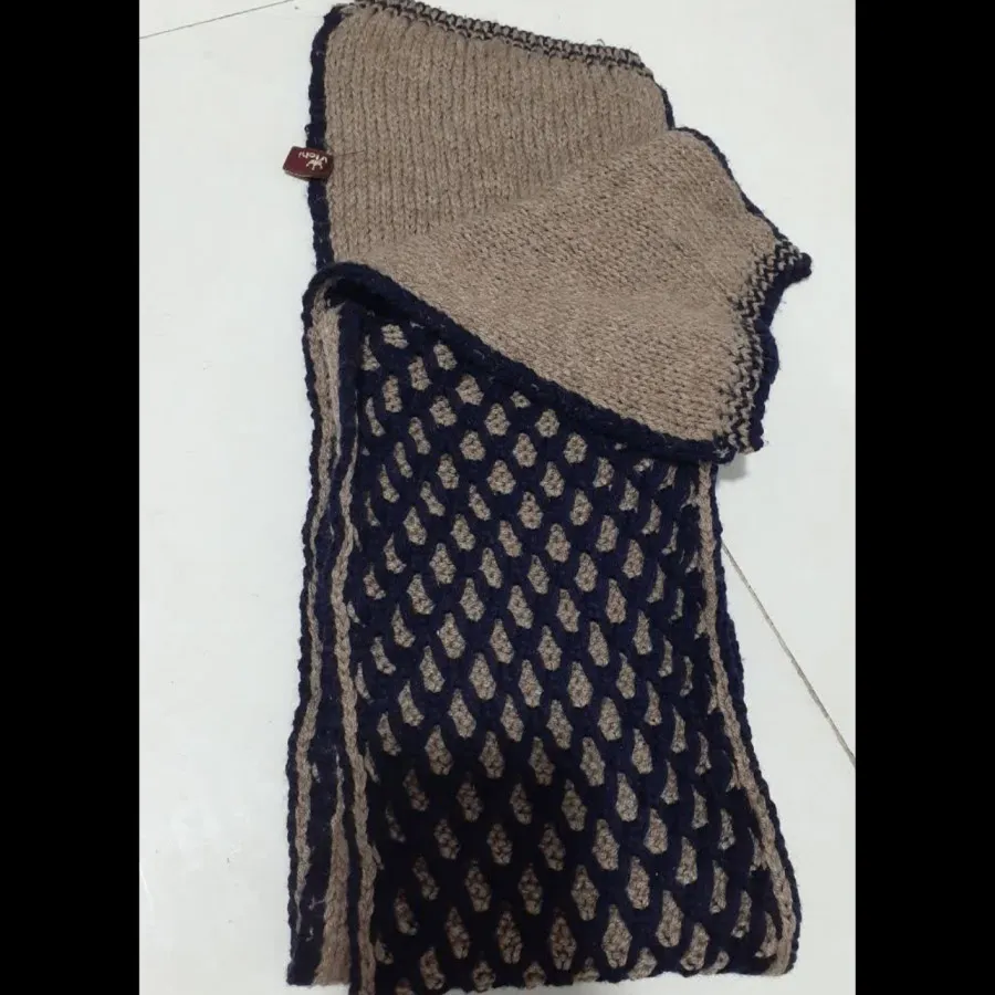 شال و‌کلاه بافت