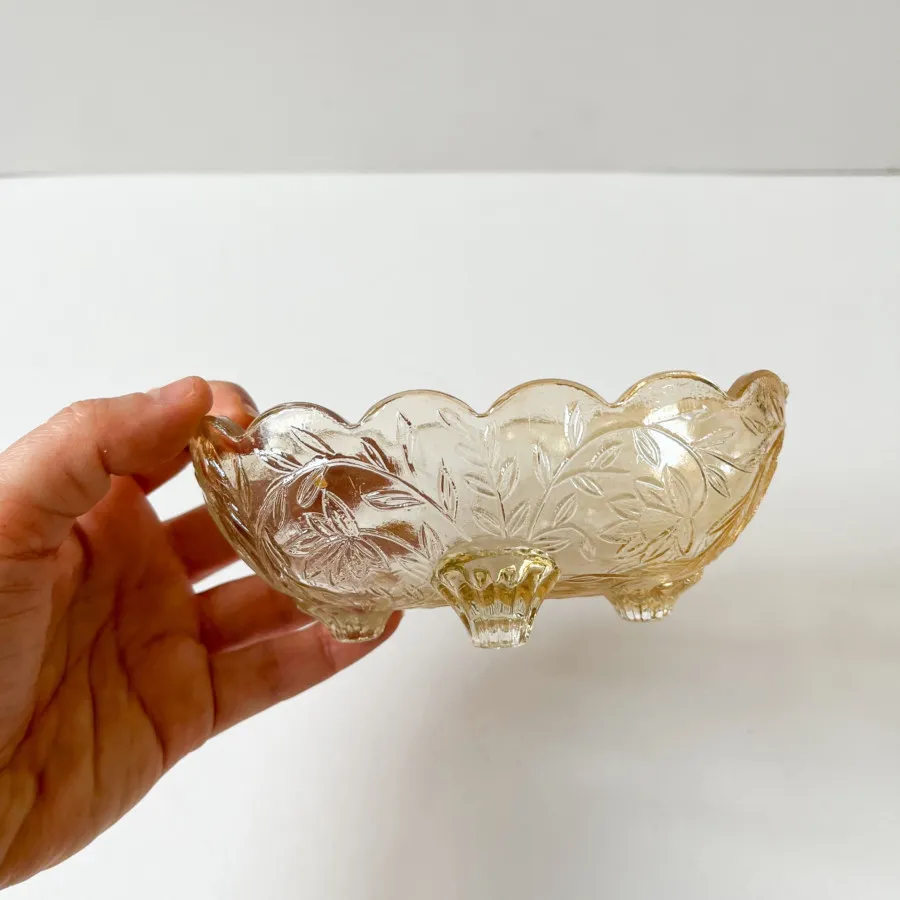 نقل خوری بلور