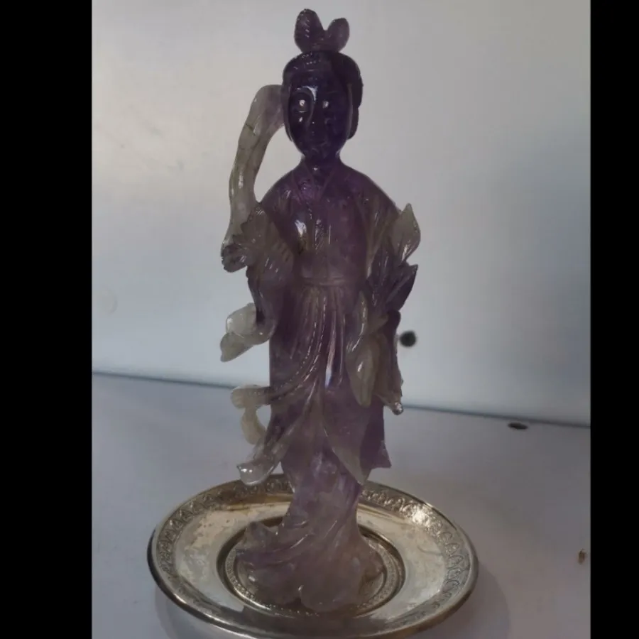 مجسمه سنگ آمیتیست