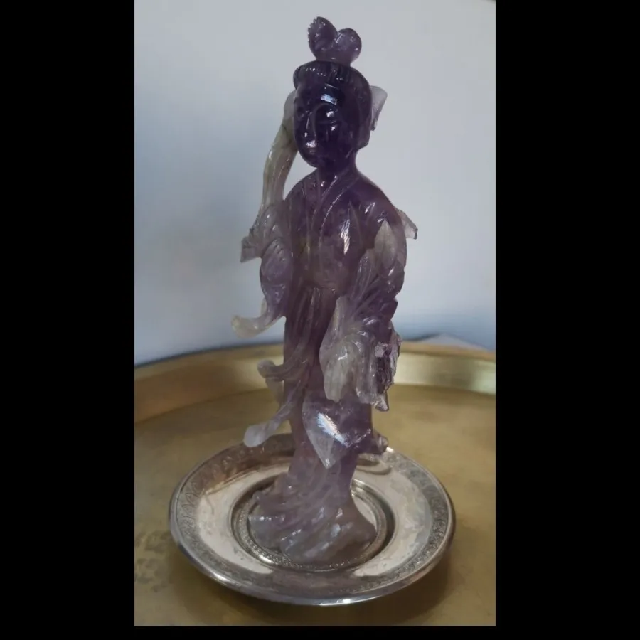 مجسمه سنگ آمیتیست