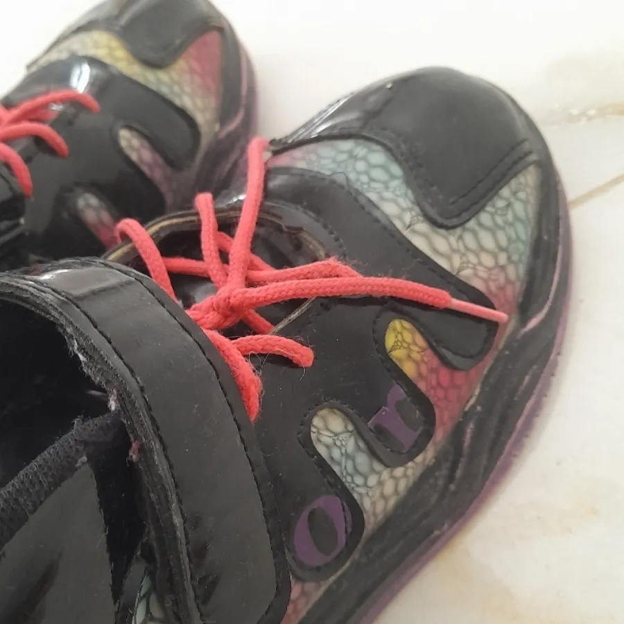 کفش اسپرت ورنی