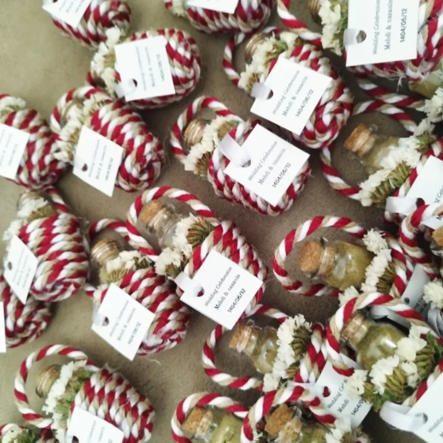 گیفت سبد گل و حنا