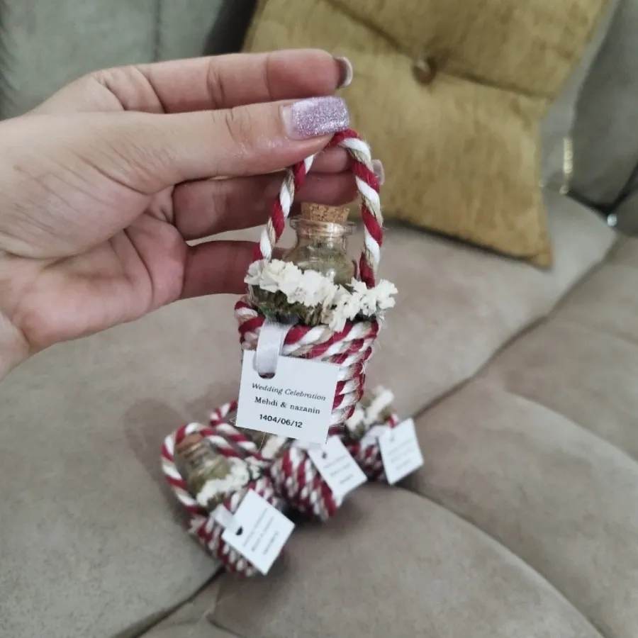 گیفت سبد گل و حنا