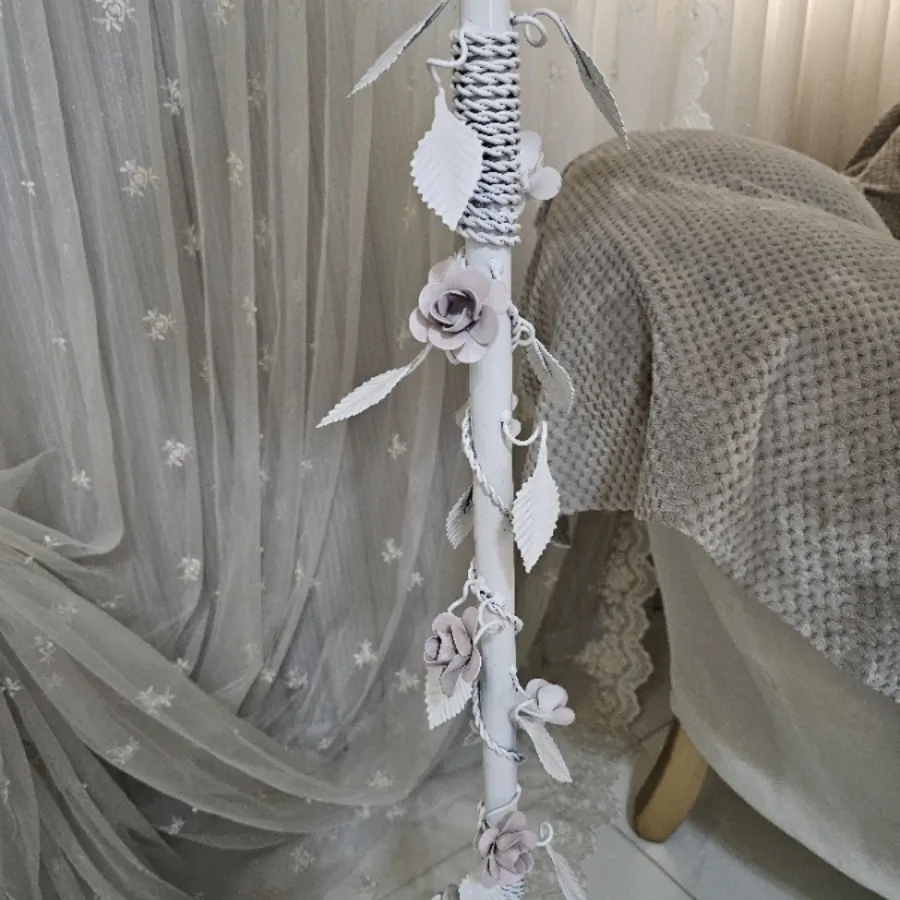 آباژور ایستاده