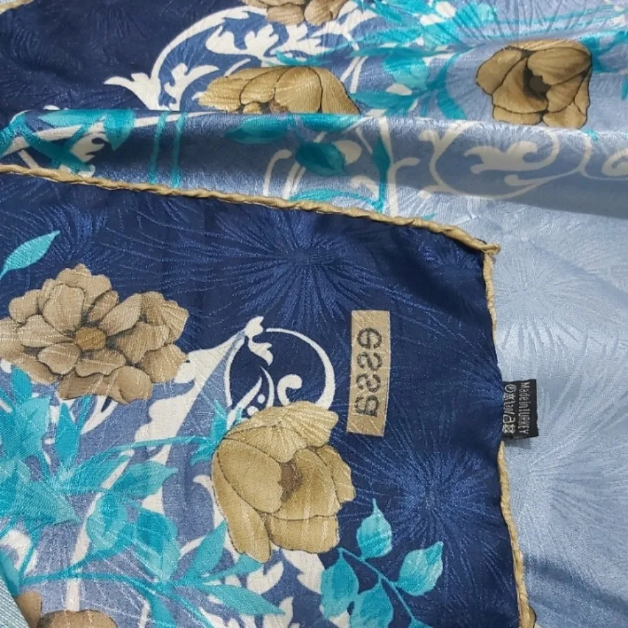 روسری ابریشم ژاکارد ترک