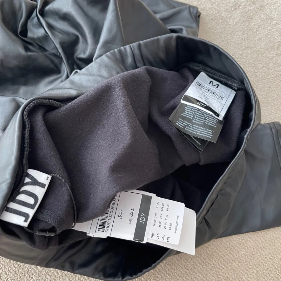 لگ چرم برند JDY