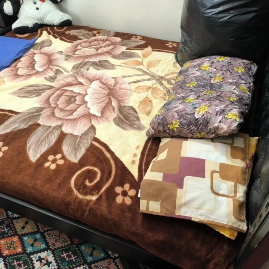 تخت دو نفره همراه با تشک