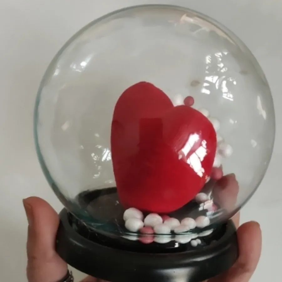 دکوری حباب عشق