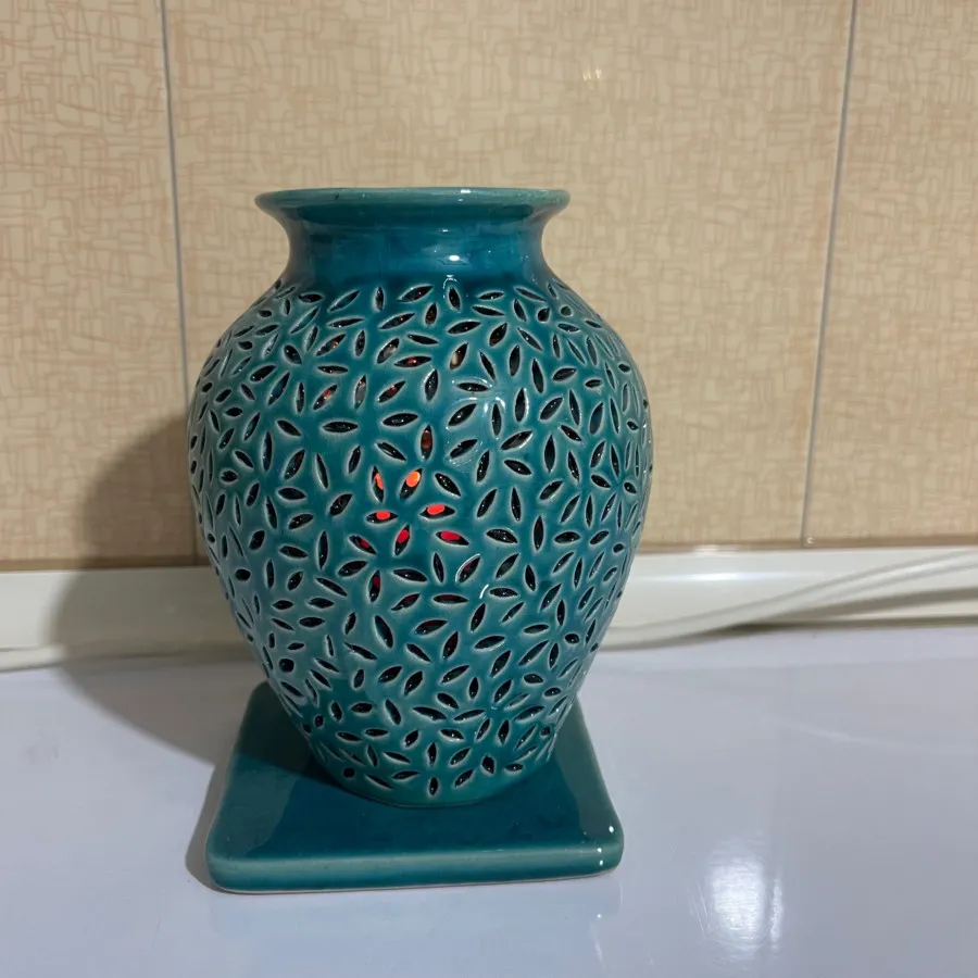 گلدان شمعدان