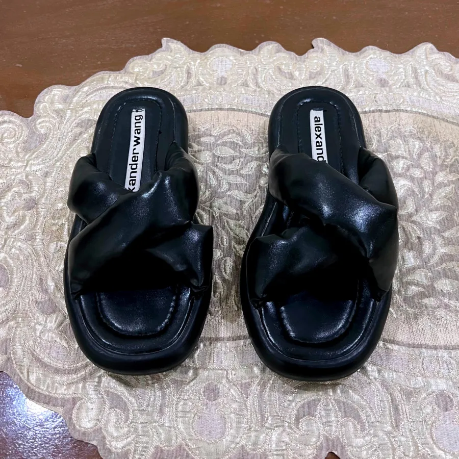 صندل پف دار