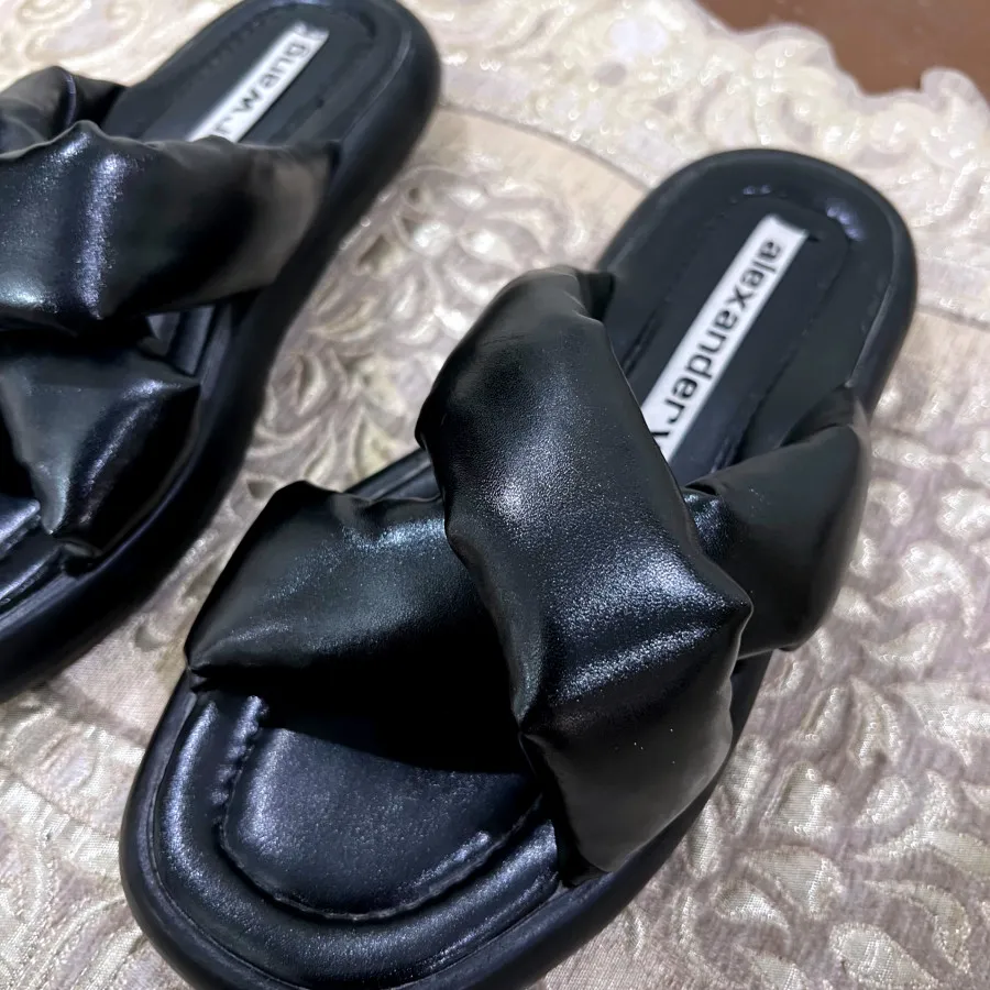 صندل پف دار