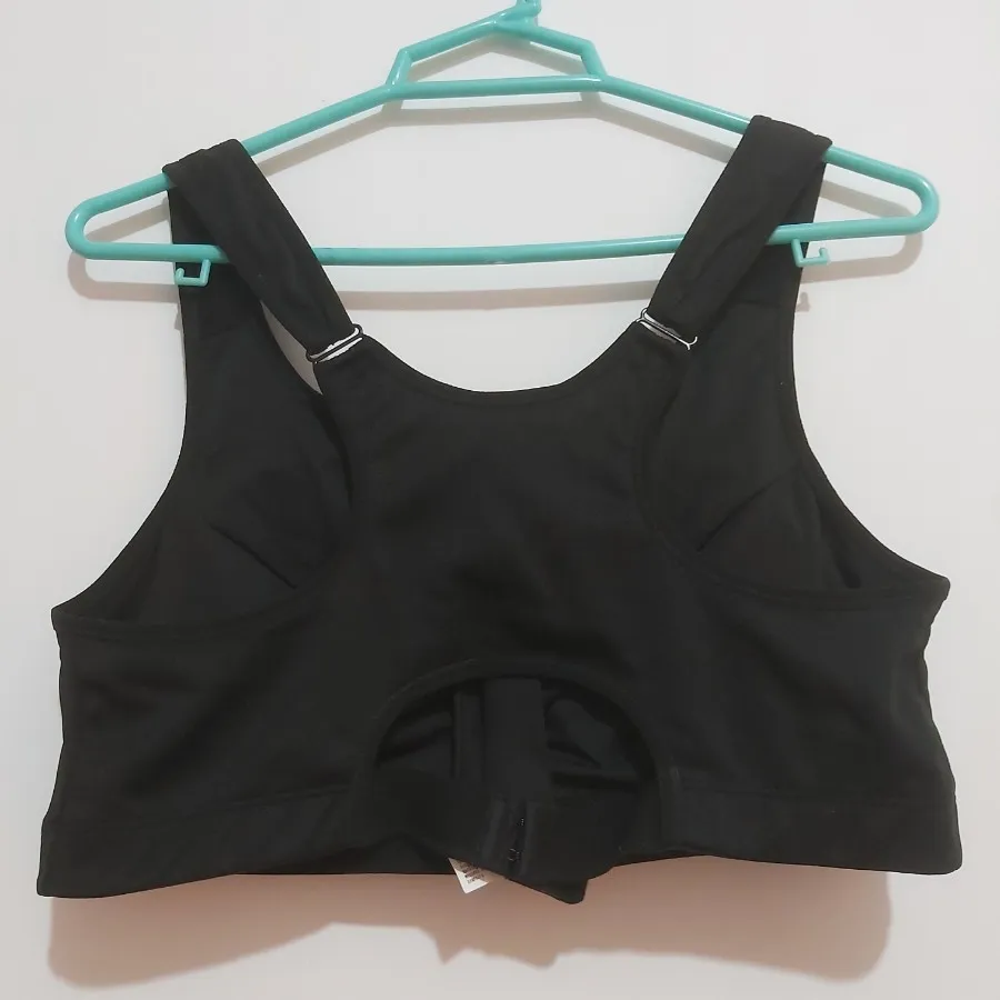 نیم تنه ورزشی