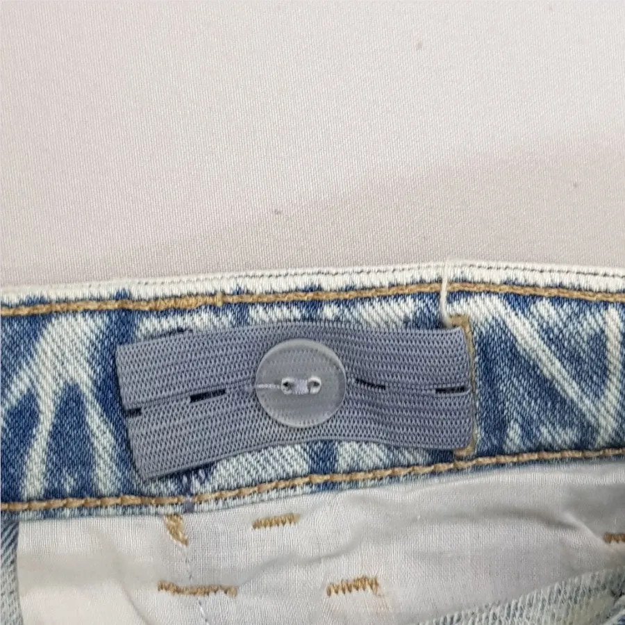 شلوار جین زاپ‌دار