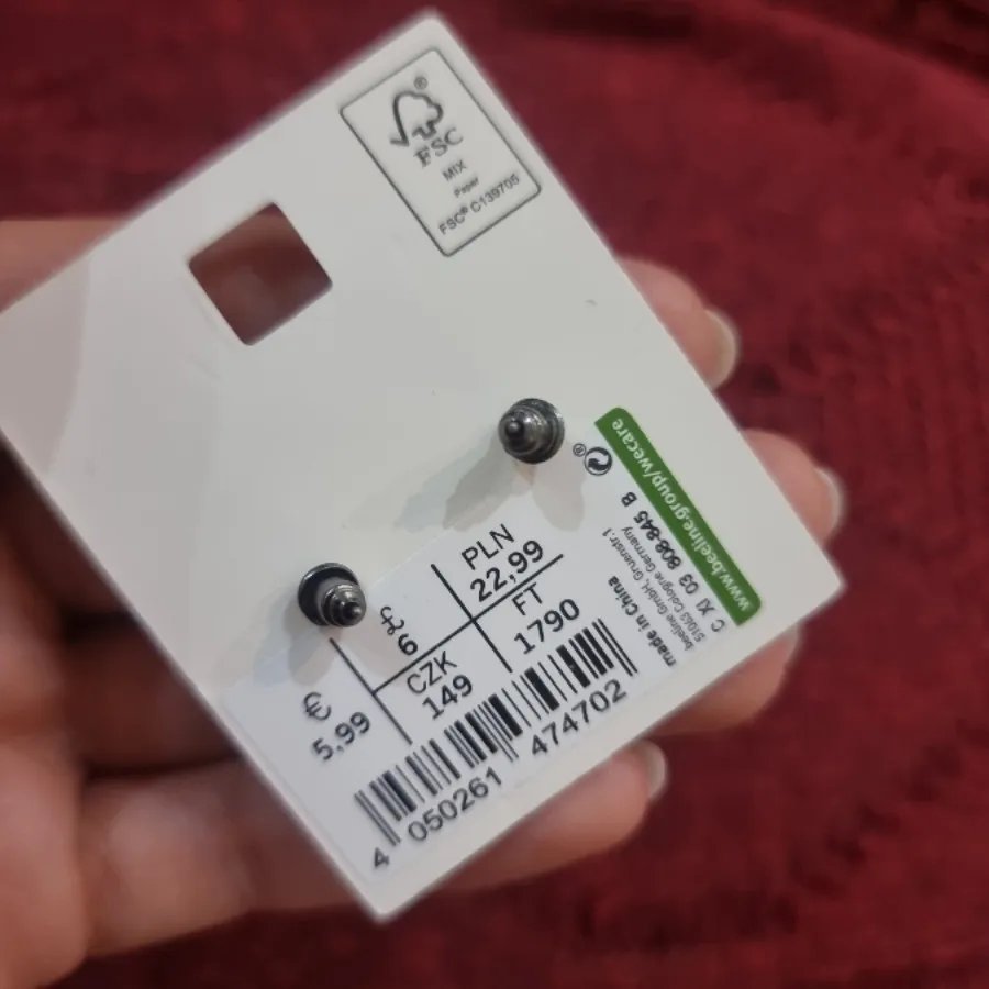 گوشواره واقعا خاص مشکی