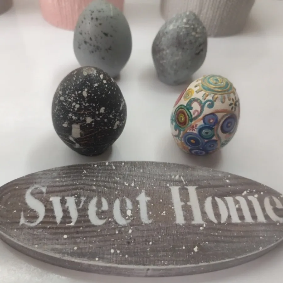 تخم مرغ های رنگی