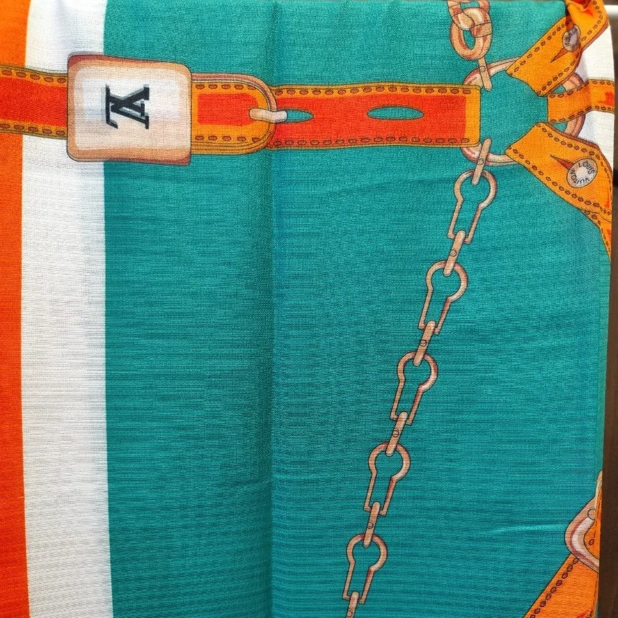 روسری لویی ویتون