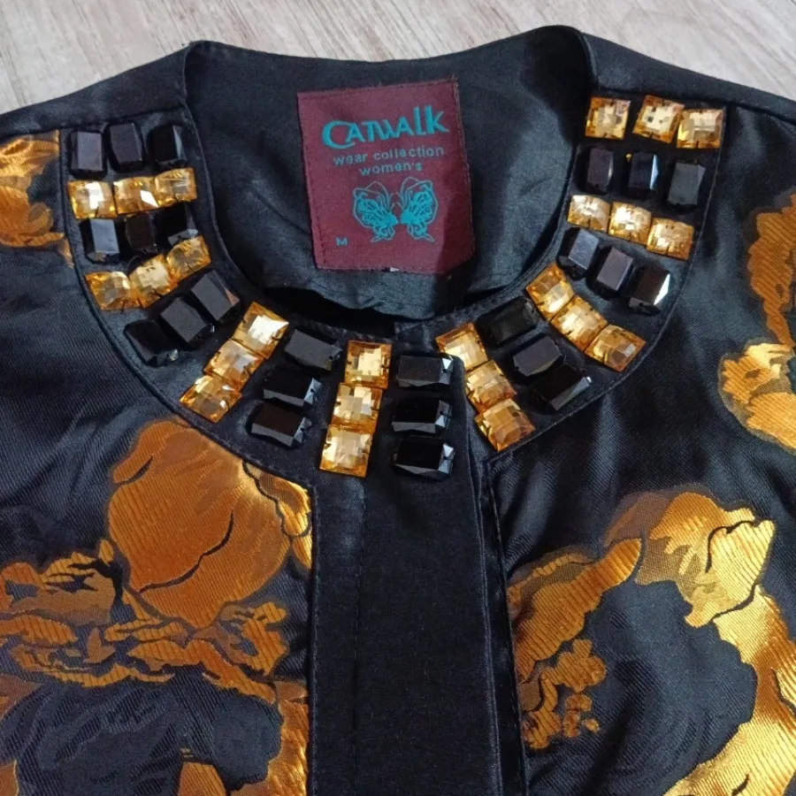 مانتو مزونی