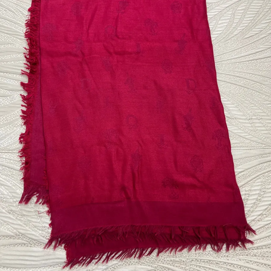 روسری مارک دیور