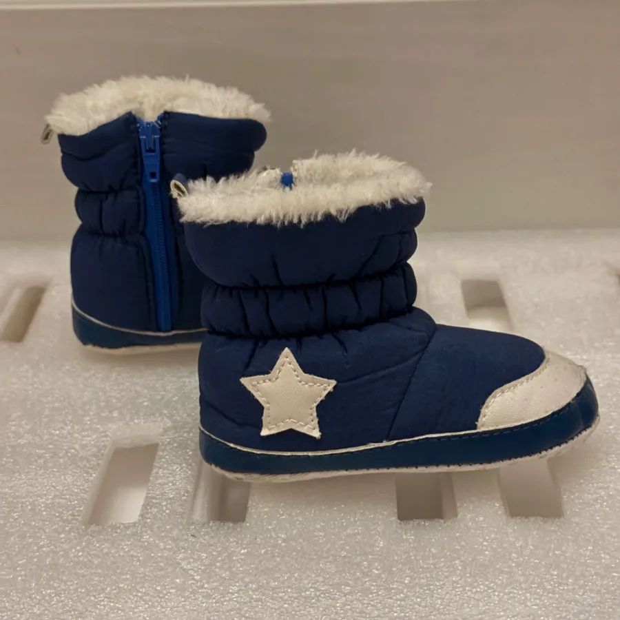 پاپوش بچگانه