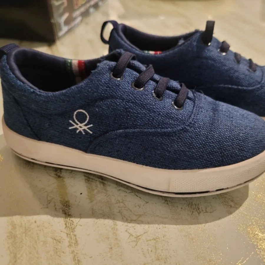 کفش پسرانه برند بنتون