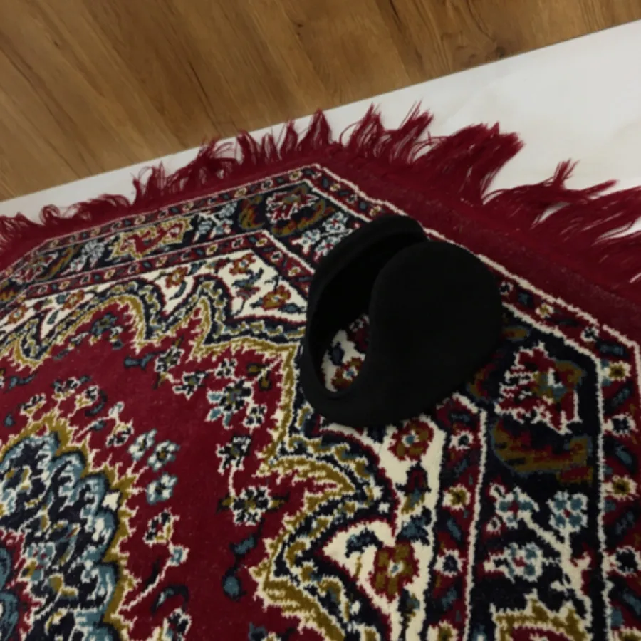 گوشگیر مشکی مردانه