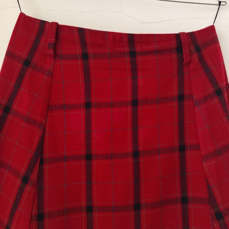 دامن چهارخونه مناسب فصل?