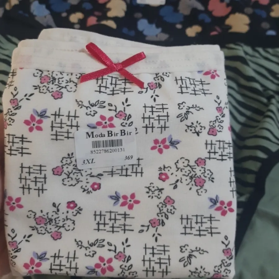 شورت نخی زنانه