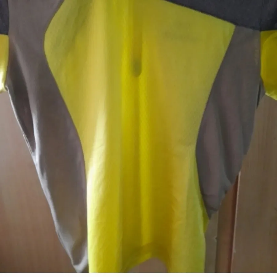 تیشرت ورزشی