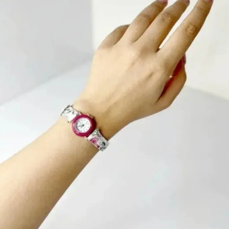 پک ساعت دخترانه