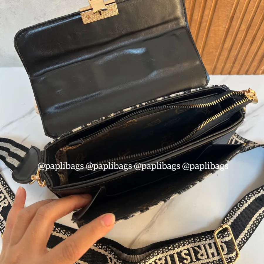 کیف دیور پارچه ای